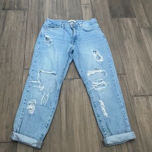 Forever 21 Distressed High Rise Mom‎ Jean Sz 26